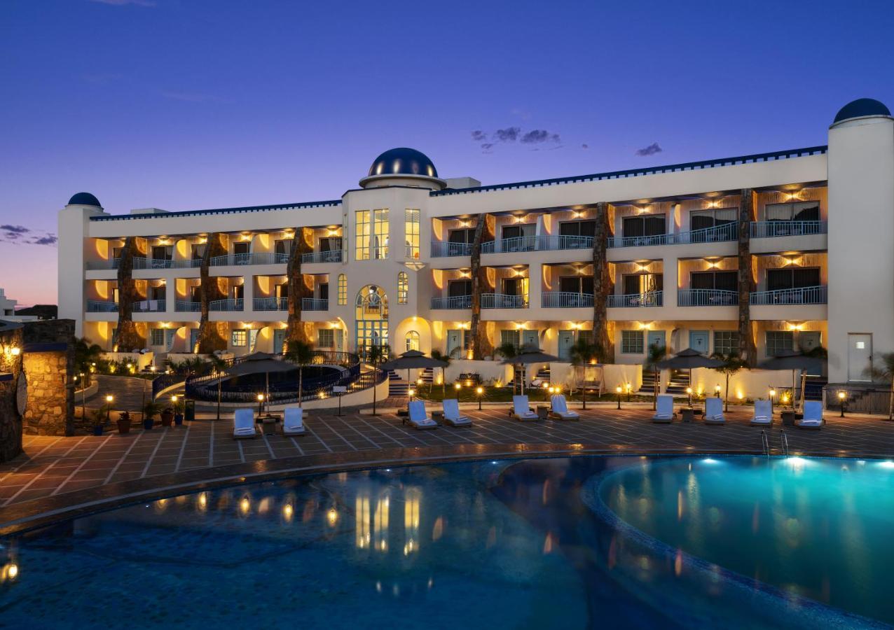 Ramee Royal Resort & Spa - Удайпур Екстериор снимка