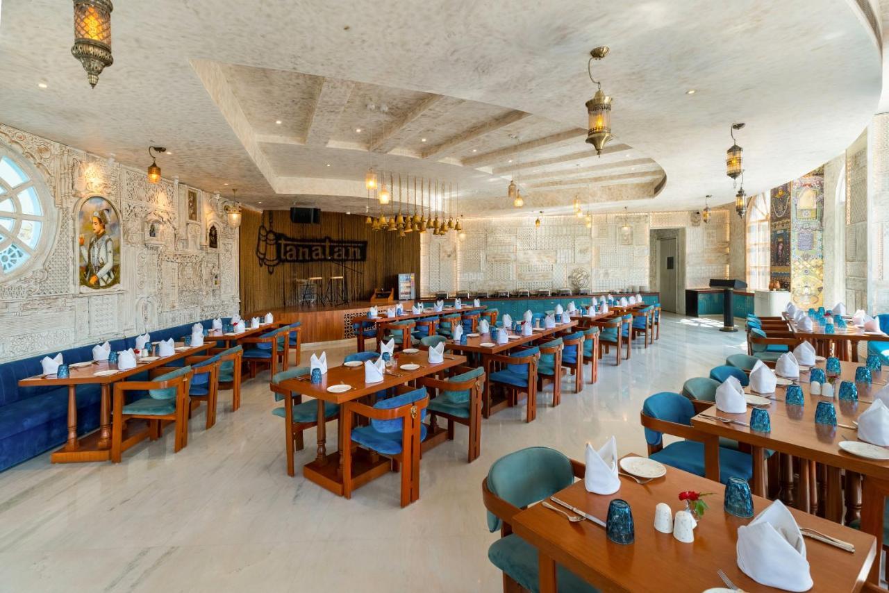 Ramee Royal Resort & Spa - Удайпур Екстериор снимка